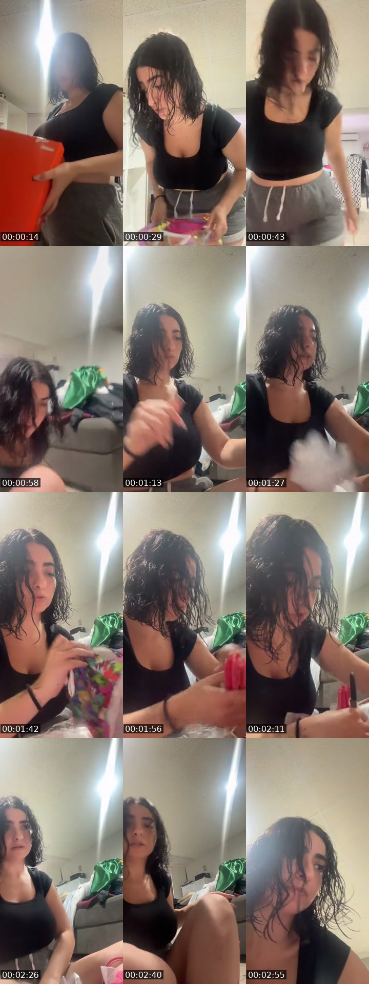 TikTok live: 🖤 by @arianamichele_x