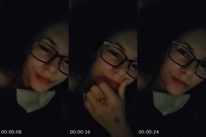 TikTok live: hol quien esta despierto by @flacafeliz04
