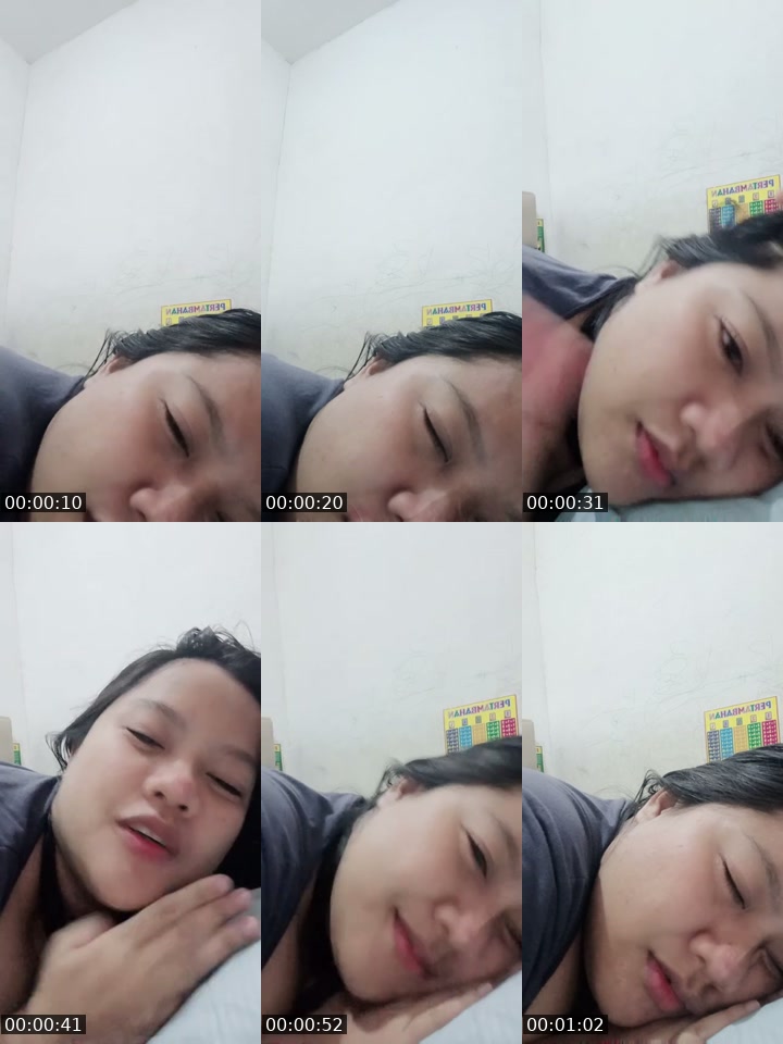 TikTok live: lompat2 lg gasssss by @nuttiramisu