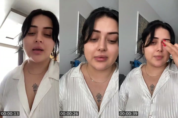 TikTok live: Selam 💐 by @busrakaartal1