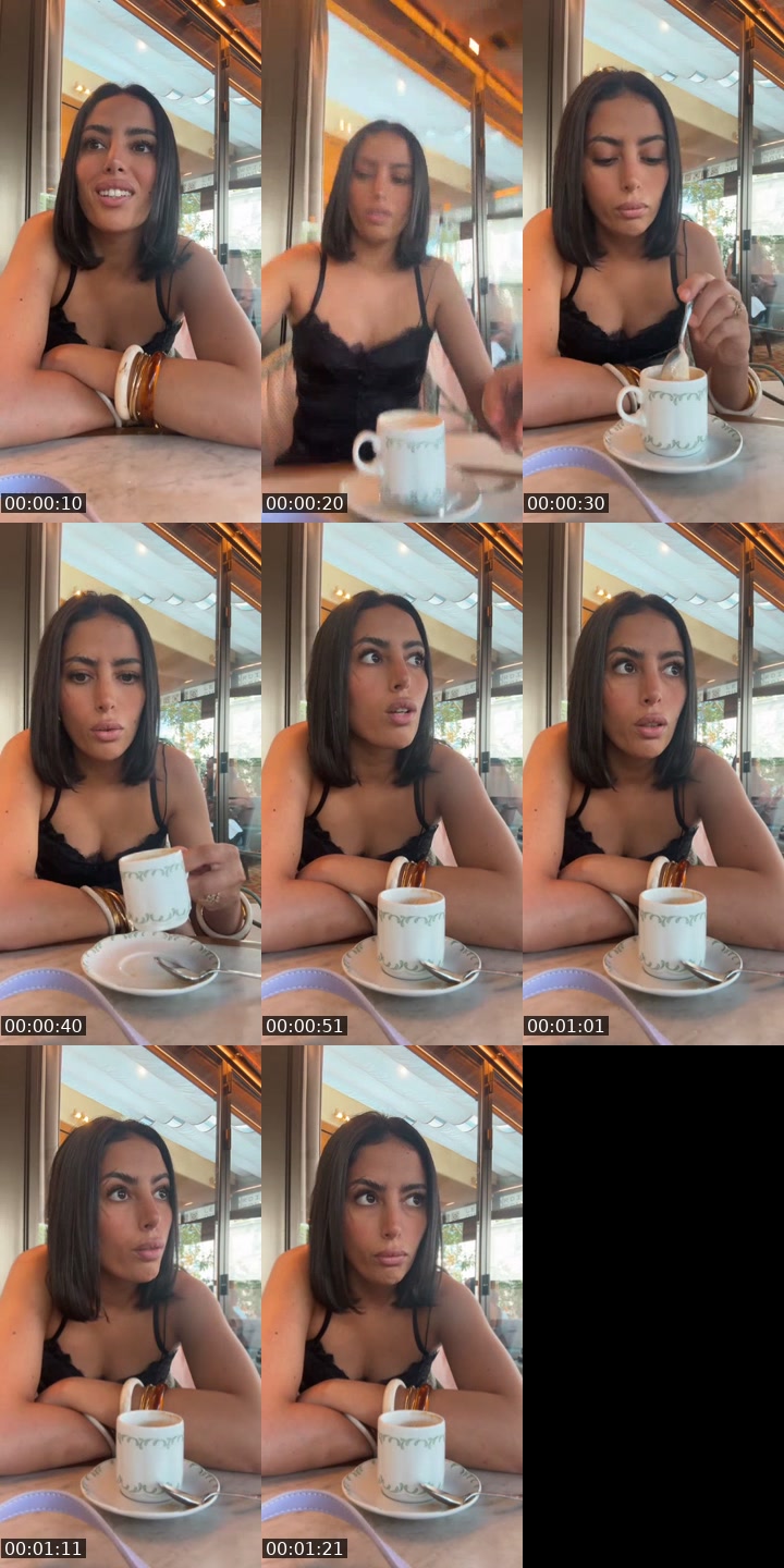 TikTok live: 💋 by @moonaxoso
