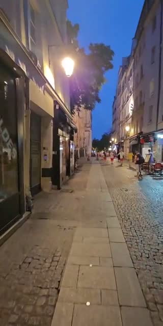 TikTok live: ✨️✨️ ✨️Paris  Foot  ✨️✨️✨️ by @marc.gury.photographe