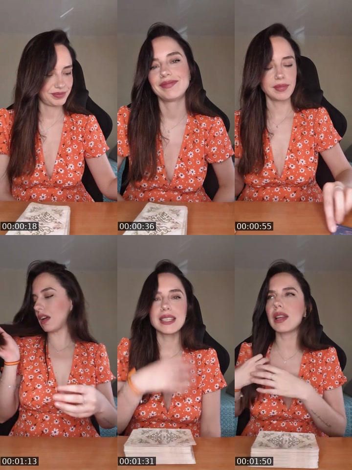 TikTok live: Te doy luz con el tarot🔮🩷 by @soynadialarax