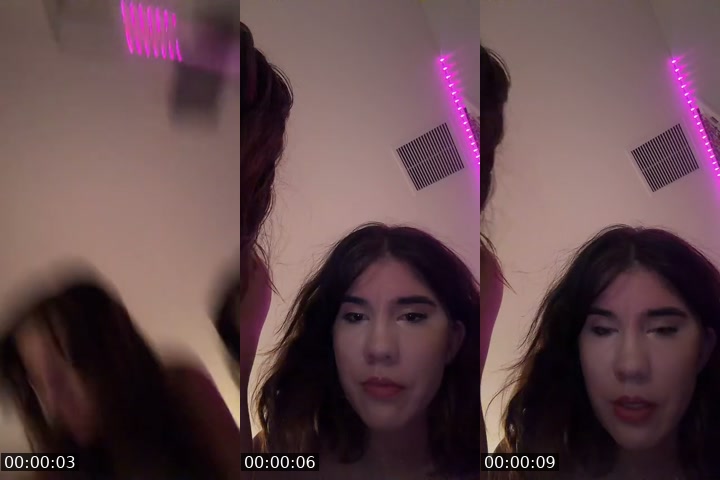 TikTok live: ❤️‍🔥 by @corrinalina
