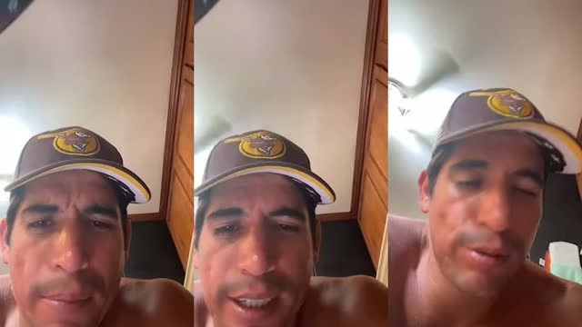 @elviejits TikTok live