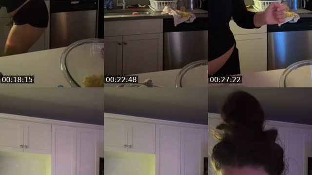 TikTok live: CUM GOON AND BAKE WITH ME! by @k.yl444