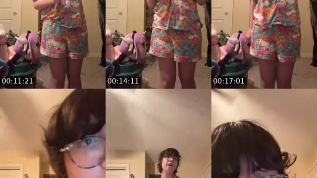 TikTok live: Gremlin zone karaoke 🎤 by @abigailnannini