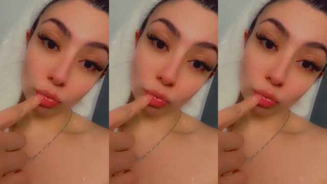@mellyg3000 TikTok live