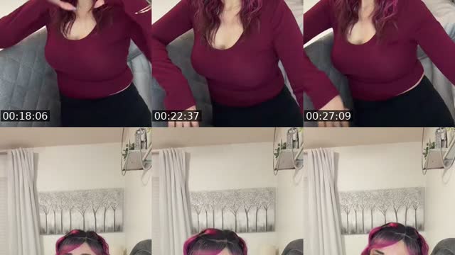 TikTok live: Chillin by @sillyoly