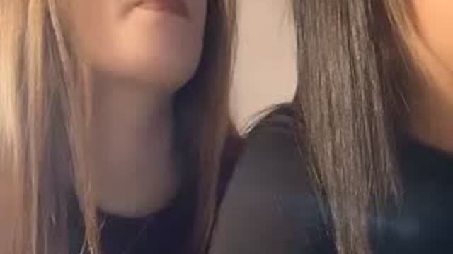 @laragonzalez___04 TikTok live