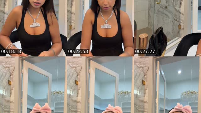 TikTok live: hey chat 💗 by @angiexsantii