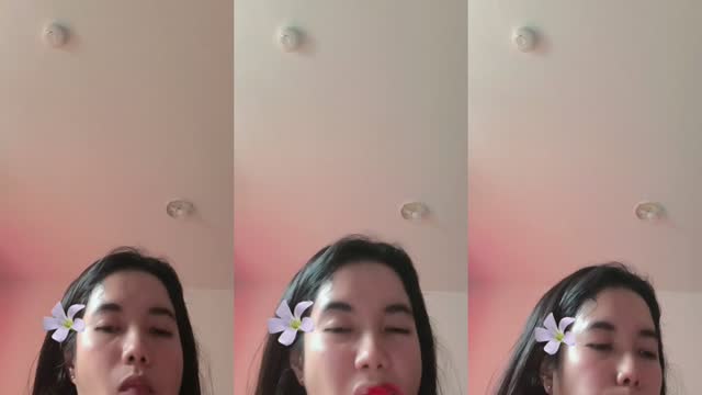 @cute012298 TikTok live