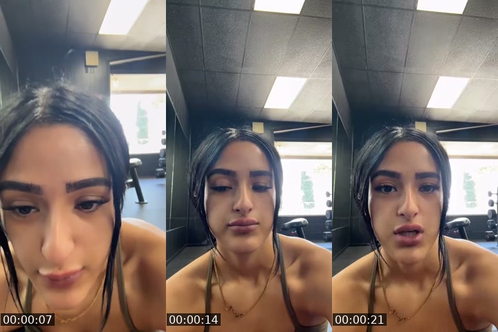 @chavcriss TikTok live