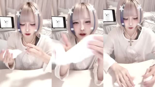 TikTok live: ねんど by @memories__info