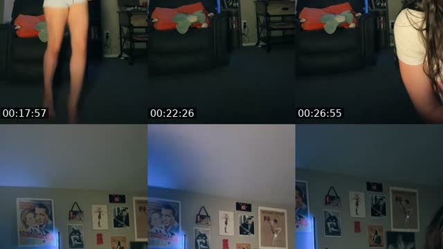 TikTok live: hiiii by @bellybbelle