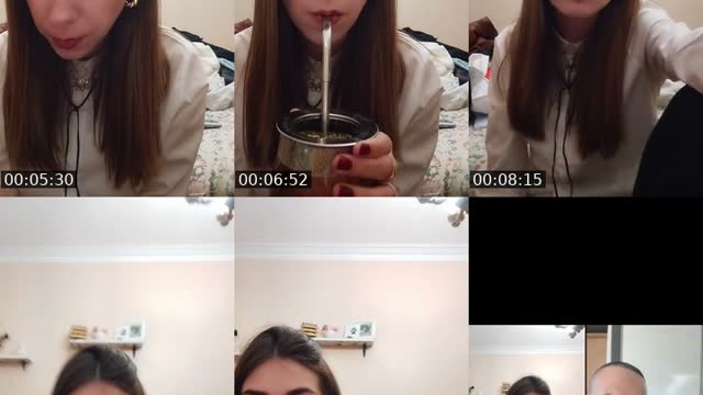 TikTok live: ♥️ by @jessik_40