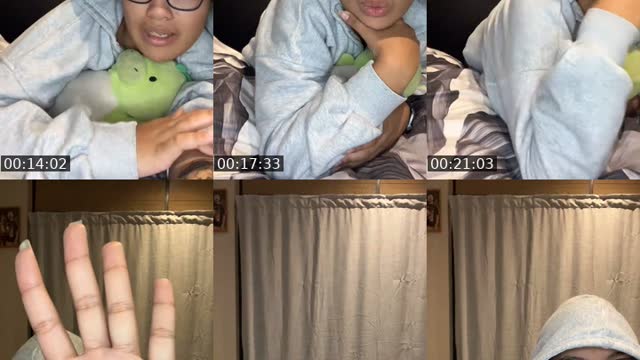 TikTok live: Let’s lights up the gallery!! by @its_lisa2019