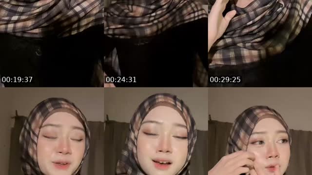TikTok live: hi by @izzahaliyaa