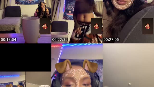 TikTok live: ❤️🌸 by @itsmazzzxo