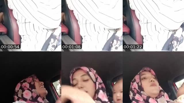 Tunggu anak sekolah. - @_hanii_43