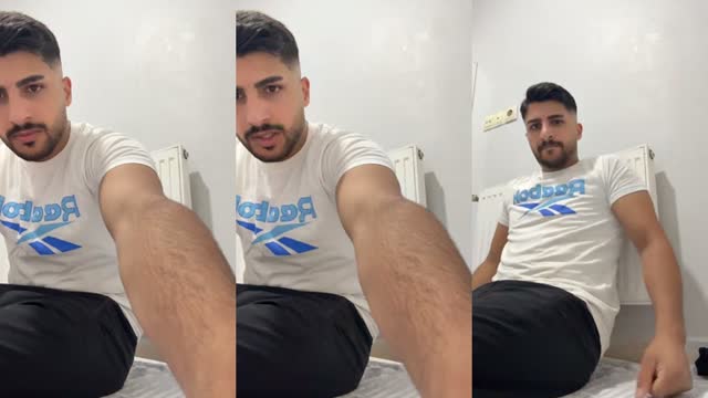 @sezer.cur04 TikTok live