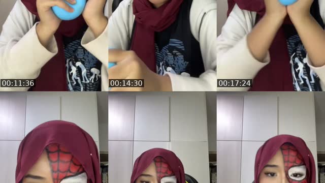 TikTok live: i’m spiderhijabi by @dahliaarissaaaron