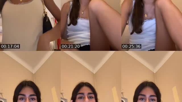 TikTok live: 🤡 by @carlotaagarridoo