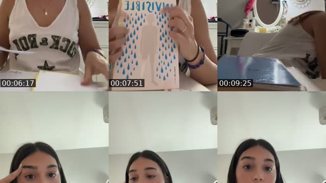 TikTok live: solo chicaaaassss by @carlaa_mena