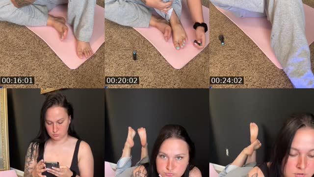 TikTok live: Paint my nails with me 💅 by @stacezyy