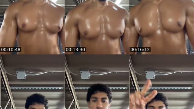 @akshredz_ TikTok live