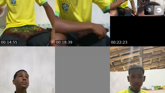 TikTok live: Oi by @o.gustavooficial