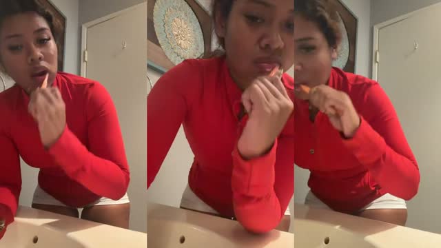 go follow my ig - @_miaaa.1_
