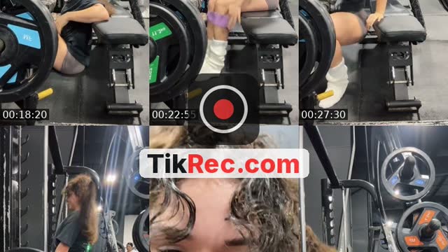 TikTok live: Glutes⛓️‍💥 by @psiilocyn
