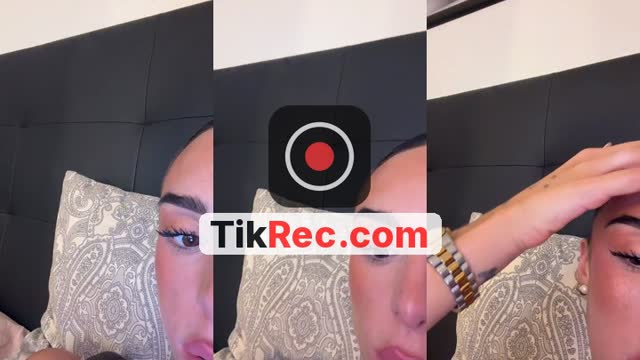 @andrea.sanzz TikTok live