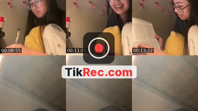 TikTok live: 🫪🧑🏻‍🩰 by @aineelily