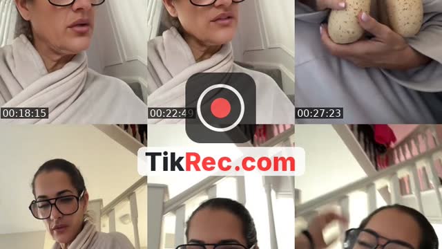 TikTok live: #Essential by @house_of_spray1