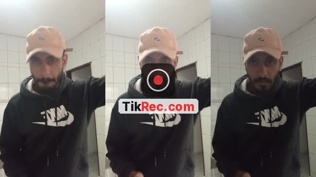 @carliinhos25 TikTok live