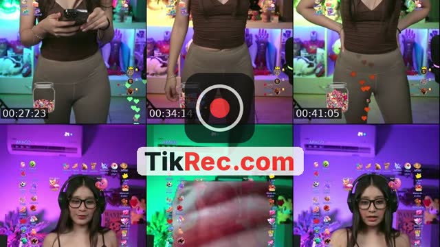 TikTok live: VIERNES DE COSPLAY by @janethmay_o