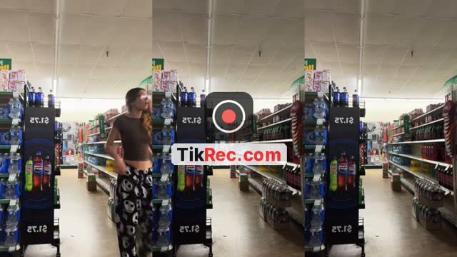 @adriaalicea TikTok live