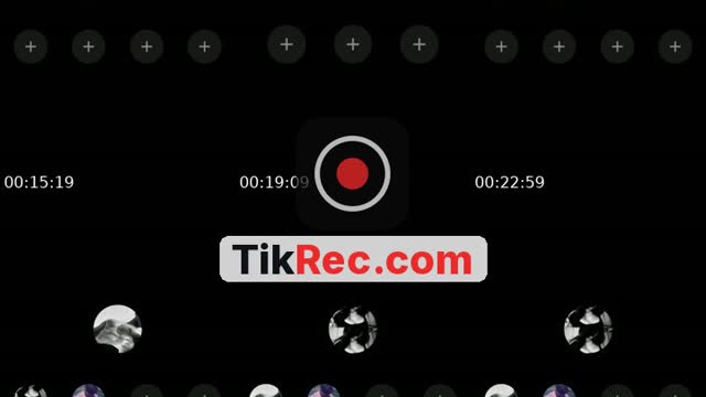 TikTok live: key disinii👅 by @keyycopcpokenn