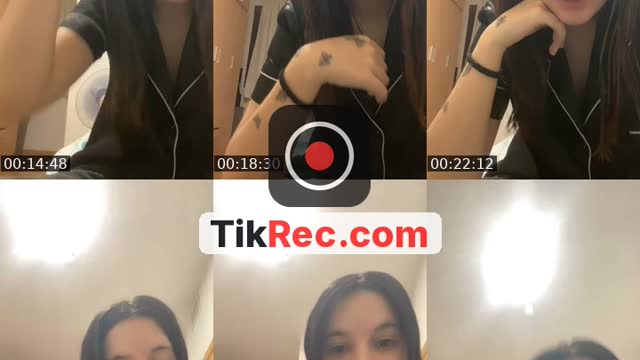 TikTok live: Holi amores💕💕 by @tunenafav____3