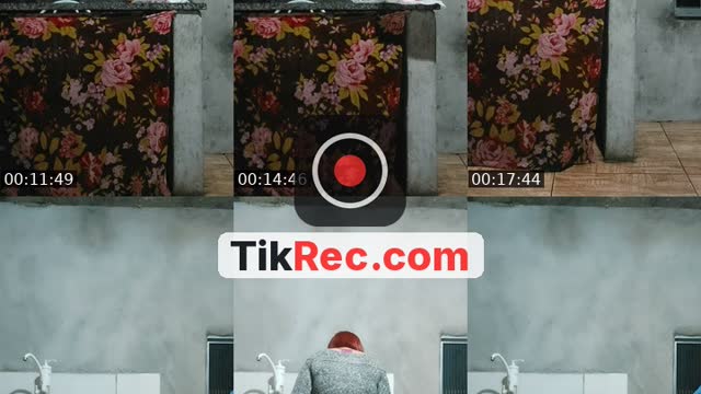 TikTok live: oiee by @bizarroplay
