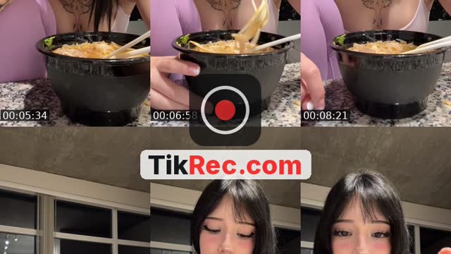TikTok live: RAVE LIVE by @babybunsie