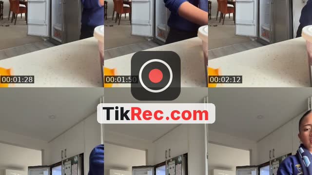 @shariii__.xo TikTok live