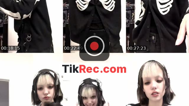TikTok live: taking off makeup idk man by @plummy_bunny