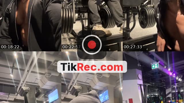 TikTok live: Natural 💪 by @lovethefro