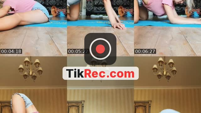 Yoga stretching class - @viktoriasudomora