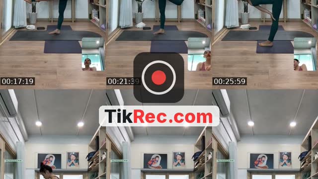 TikTok live: Hiii by @phuongtrinhjolie