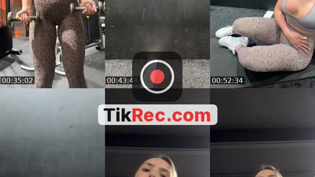 TikTok live: Join my Shoulder day by @itsamandafit