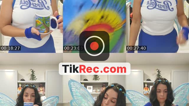 TikTok live: DDR BUT I SUCK 😁 by @lizshorty